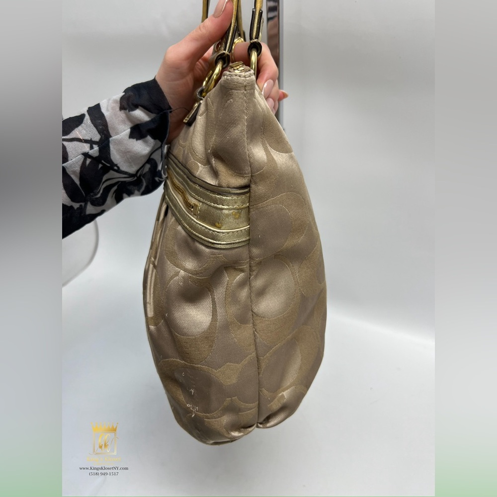 Coach Poppy Signature Shoulder Bag - Gem